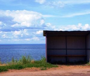 За землю и воду