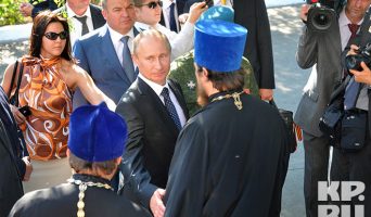 Президент в Ульяновске поздравил десантников с Днем ВДВ