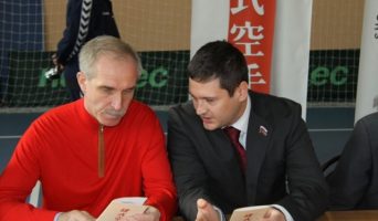 Депутат ЗСО Ростислав Эдварс пошел в разнос