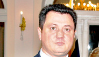 Нападавших на Гусейнова будут искать за границей