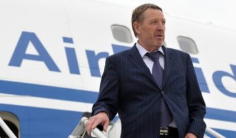 Руководитель авиакомпании “Волга-Днепр” переезжает в Лондон?