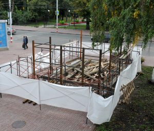 Не пикетом, так запретом