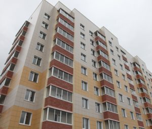49 педагогов приобрели квартиры в «Доме учителя» в поселке Ленинском