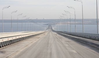 На Президентском мосту скорость не более 60км/ч