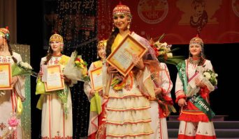 “Чувашской красавицей-2013” стала девушка из Канашского района