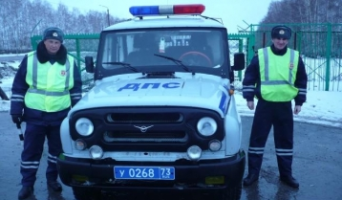 Инспекторы ГИБДД задержали гражданина, находившегося в федеральном розыске