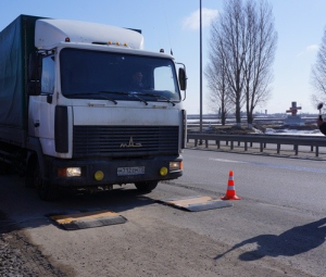 С 1 по 30 апреля вводится ограничение движения тяжеловесного транспорта