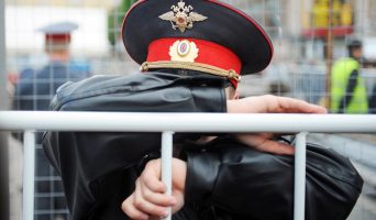 Инспекторы ГИБДД задержали пьяного сотрудника полиции