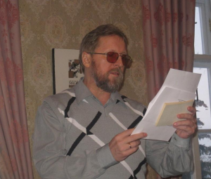 Поэт, с подачи которого в Ульяновске заменили текст “Тотального диктанта”, оказался автором нецензурных стихов