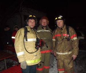На пожаре спасли 15 человек