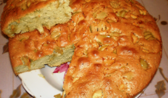 Классическая шарлотка с яблоками