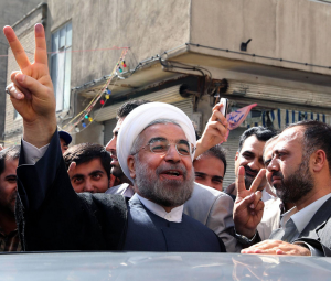 Президентом Ирана избран представитель реформаторов Хассан Роухани