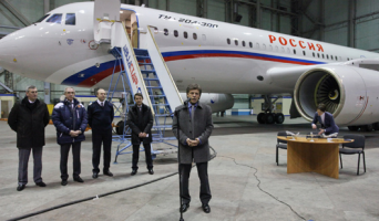 Самолет Ту-204 из Ульяновска не хотят покупать