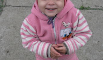 Девушку нашли голой и истерзанной в лесу Омска – полиция ищет ее дочь