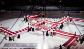 КХЛ оштрафовала рижское «Динамо» за «свастику»