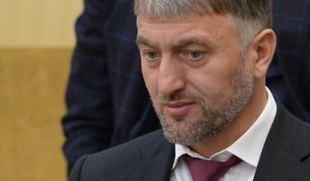 В Госдуме подрались депутаты Делимханов и Журавлев