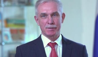 Губернатор Морозов ушел-таки в отставку